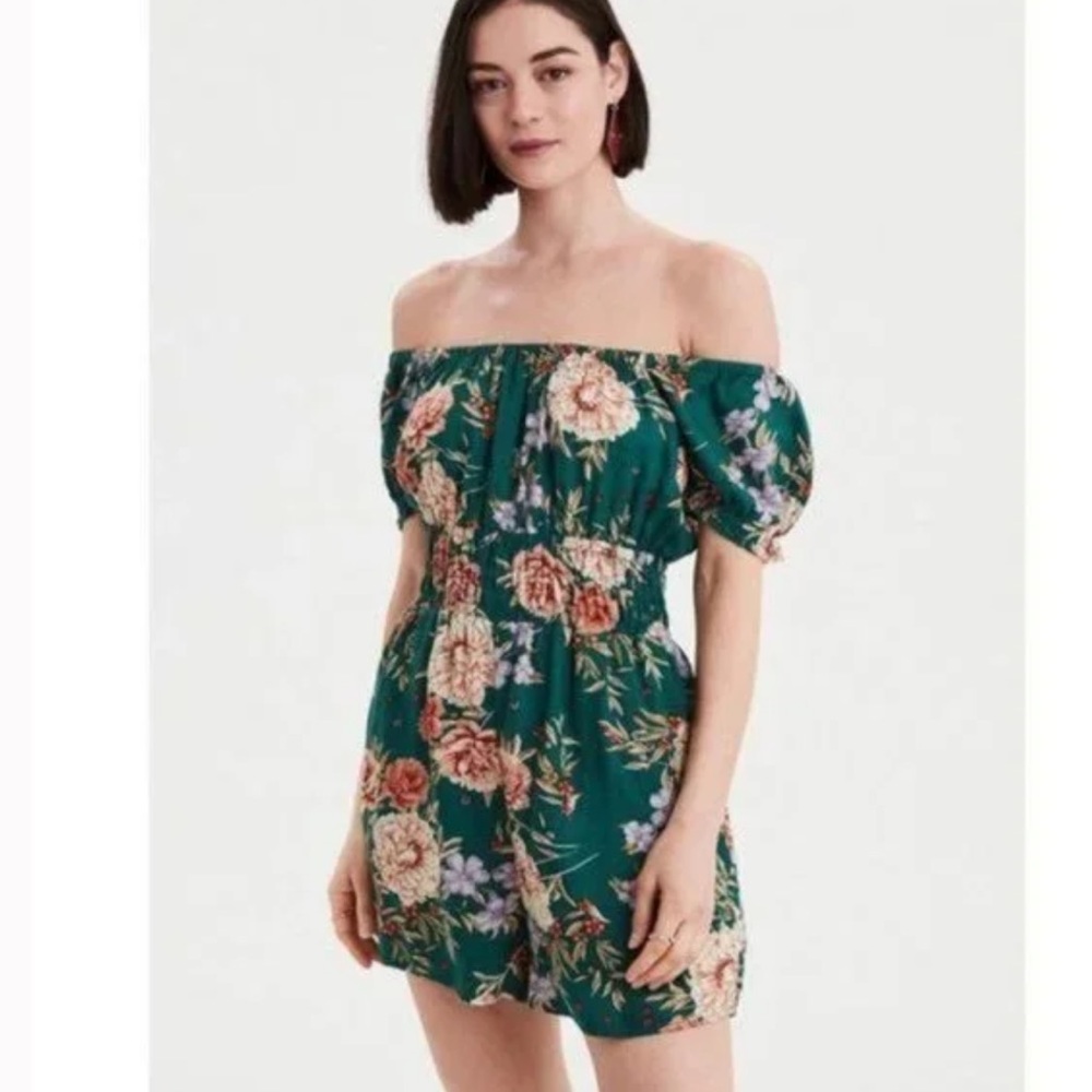 [PRICE FIRM] American Eagle Outfitters Green Floral Romper, Size L - Picture 2 of 10